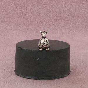 pandora sterling silver authentic giraffe bead (790274) charm